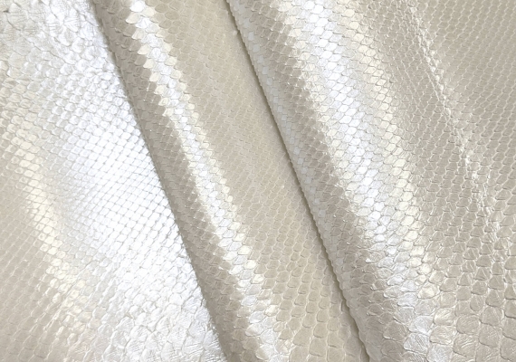 Питон на основе белый перламутровый отрезной