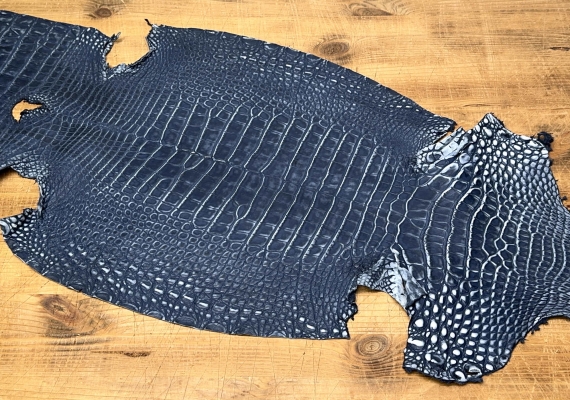 Крокодил матовый синий японский нубук