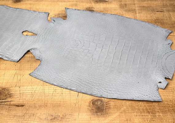 Крокодил глянцевый серый сток YSL