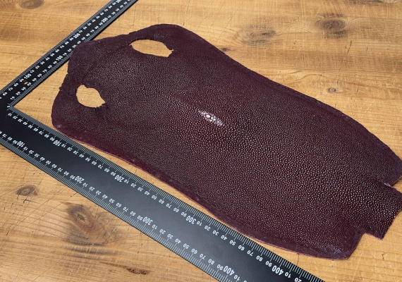 Скат 46х23 см бордо не шлифованный