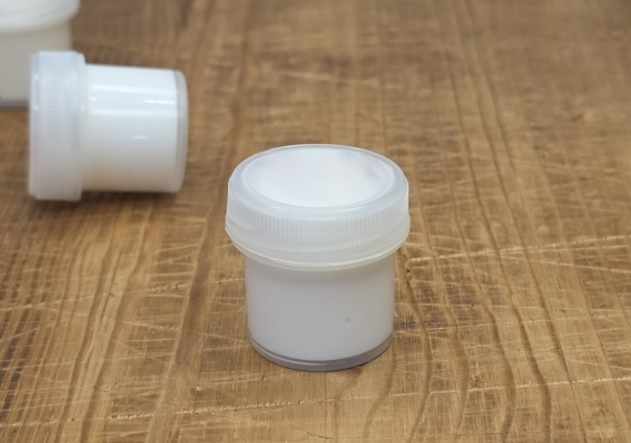 Шпаклевка для кожи Furniture Clinic HEAVY FILER 10 мл