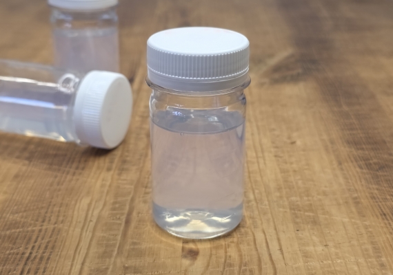 Средство для укрепления изношенной кожи Furniture Clinic Leather Binder 50 мл