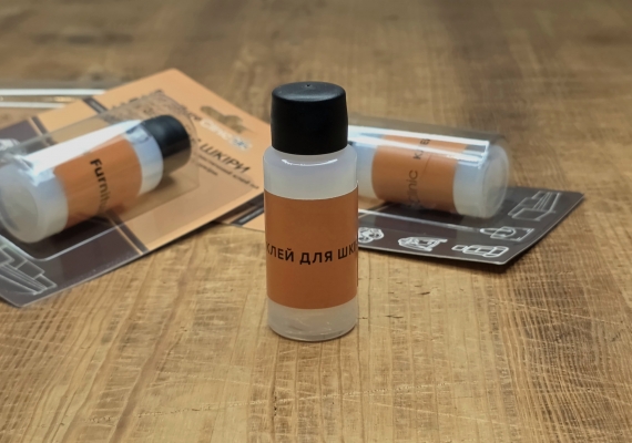 Полиуретановый клей для кожи и ткани FURNITURE CLINIC GLUE PU 30 мл
