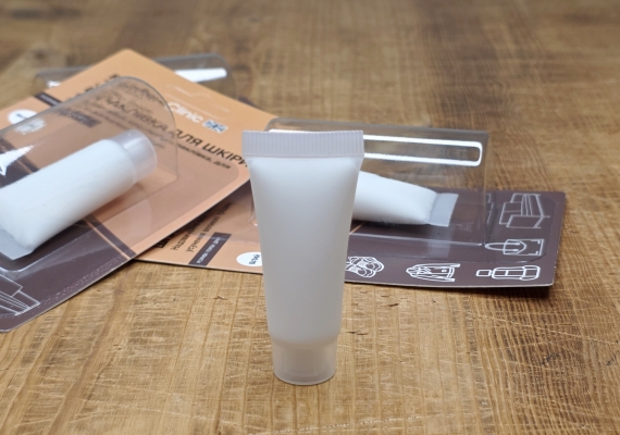 Шпаклевка эластичная для кожи Furniture Clinic FLEXIFIL 15 мл белая