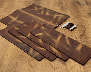 Кожаный конструктор: кошелек-лонгер Crazy Brick