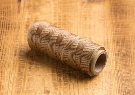 Вощеная нить Bahtarma серо-коричневая толщина 0.8 мм