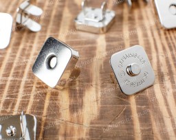 Кнопка магнитная "квадрат" 18 мм, никель, 1 шт