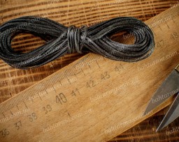 Вощена нитка відрізна, чорна, товщина 1.2 мм