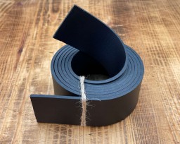 Ременная полоса Ruga черная 4х150 см