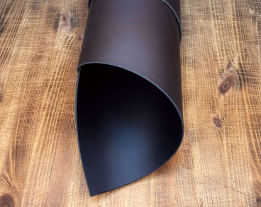 Ременная кожа Ruga черно-коричневая 150х100 см