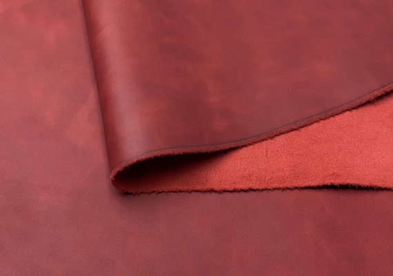 Кожа Arisona красная матовая 1.1 - 1.3 мм сток